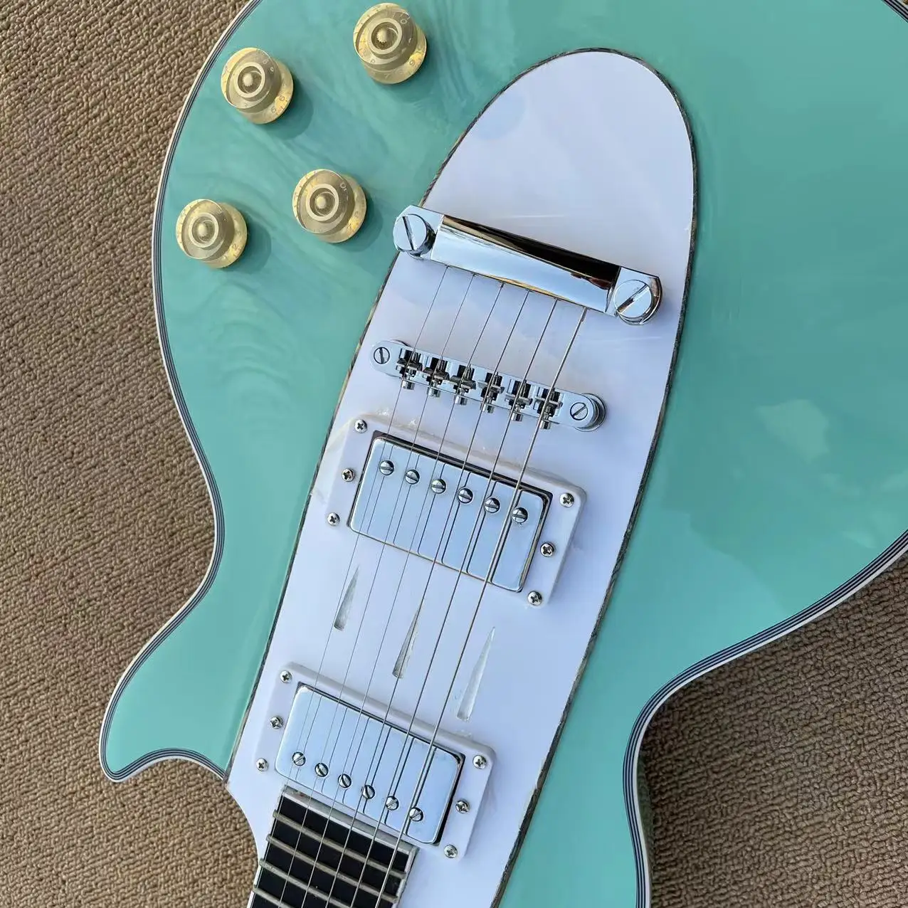 Cinci string machiaj facial comemorative chitara electrica, lumina albastru corp, LP pod piesele albe, pot fi modificate și personalizate Imagine 2